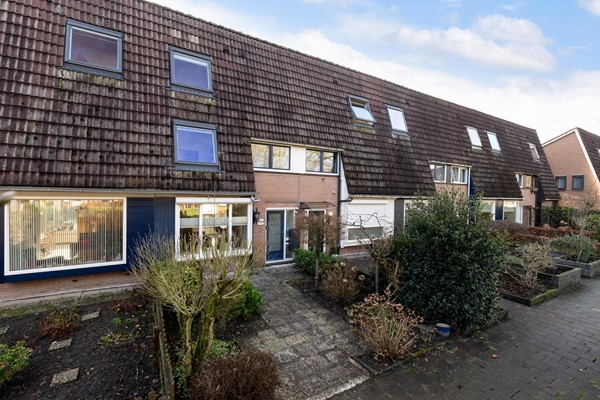 Foto - Te koop: Fijne gezinswoning met carport!